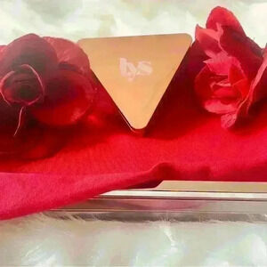 LYS Beauty's "Love Yourself" Eyeshadow Palette